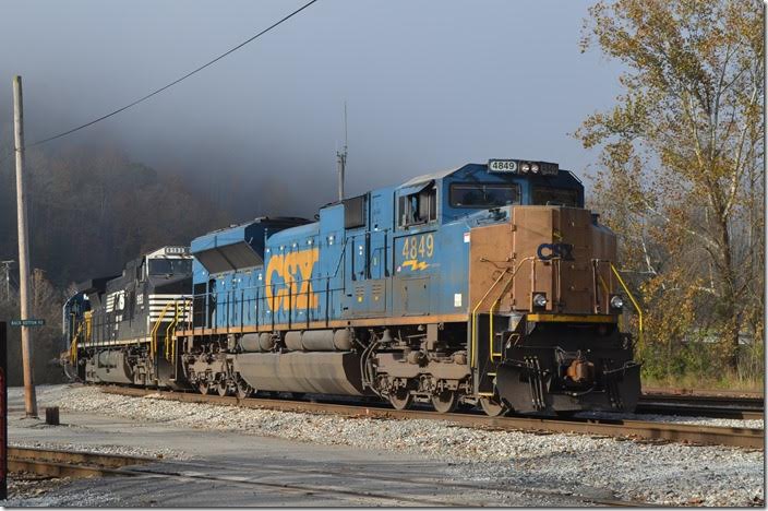 CSX 4849-NS 9893-2760 arrive on Q698 e/b. Shelby. 